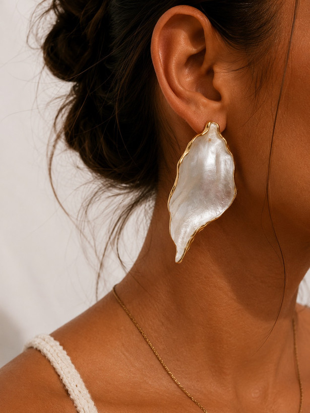 گوشواره زنانه مدل Aurora طرح برگان Qazal Bijoux