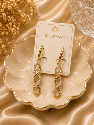 گوشواره زنانه مدل Elina طرح پیچش بینهایت | Qazal Bijoux